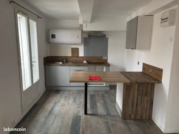 Appartement T3 50 m² rénové + grenier - Béziers centre Avenue Foch