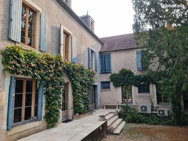 Propriété 9 pièces 316 m²