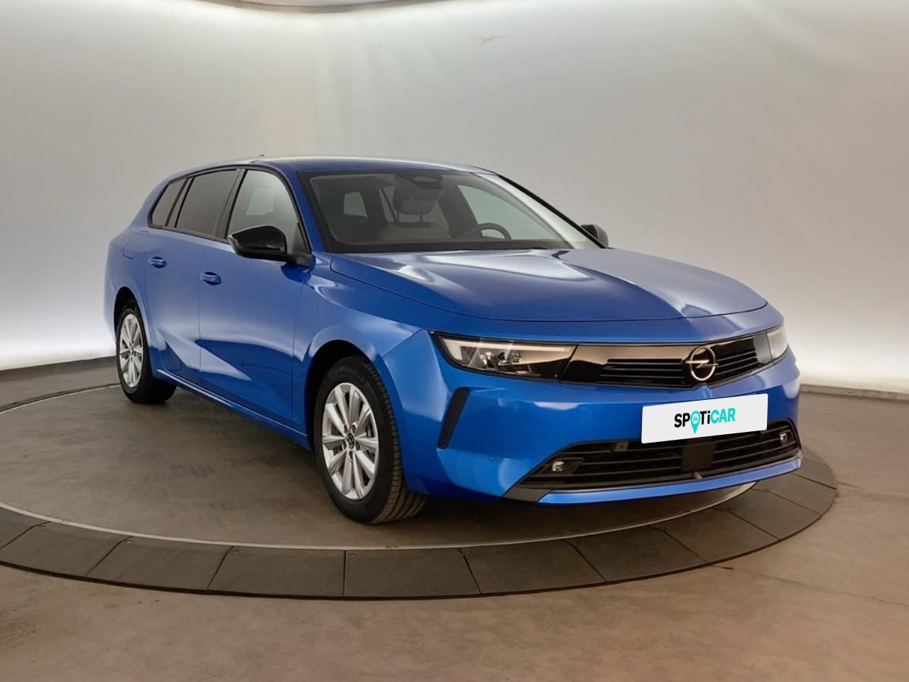 Opel Astra sports tourer 1.2 turbo hybride 136 ch e-dct6 — photo 3