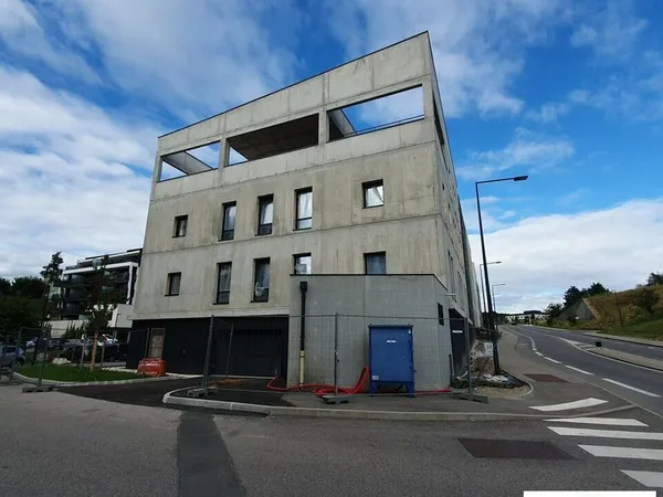 Bureaux 4050 m² VOIRON