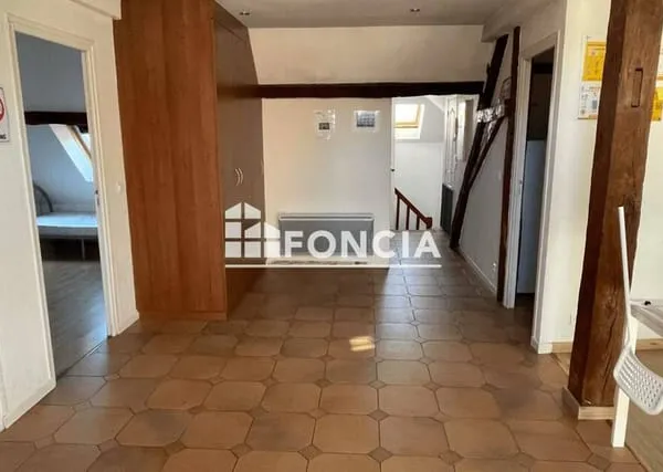 Vivez le centre-ville autrement dans un appartement plein de cachet