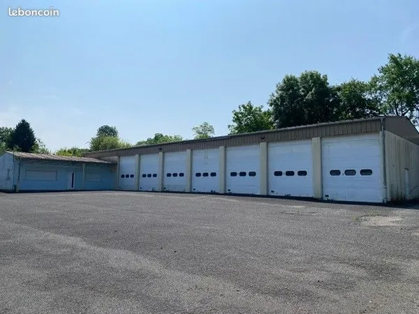 A VENDRE - BATIMENT D'ACTIVITE FRIGORIQUE OU STOCKAGE - RIGNOVELLE (70) Opportunité rare en Bourgogn