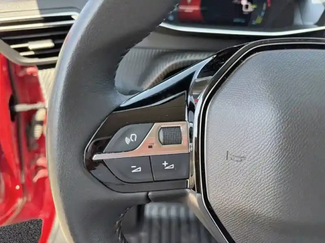 Peugeot 208 electrique 50 kwh 136ch — photo 25