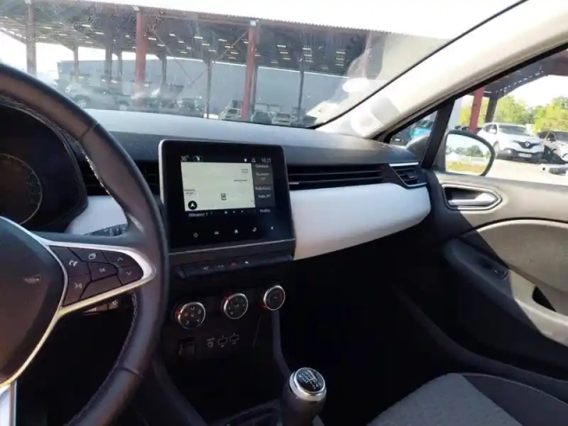 Renault Clio tce 100 gpl — photo 14