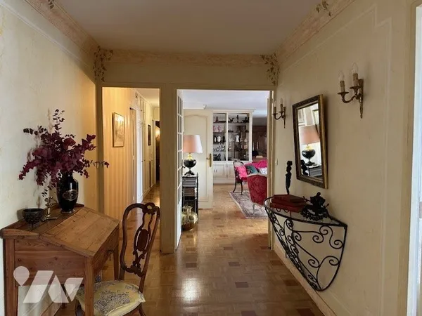 Appartement 5 pièces 136 m²