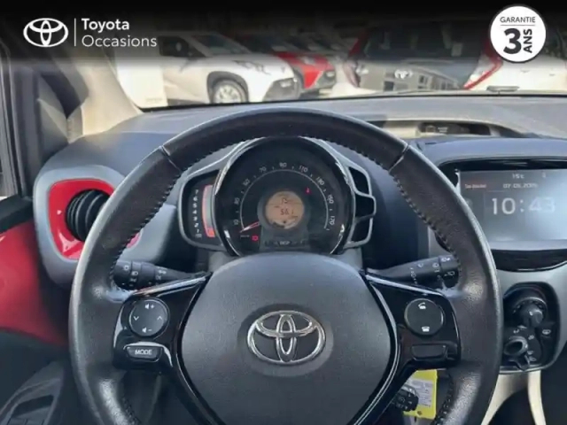 Toyota Aygo 1.0 vvt-i 72ch x-play 5p my20 — photo 5