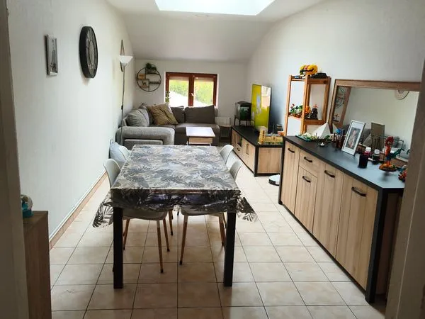 Grand appartement a louer a Faulx