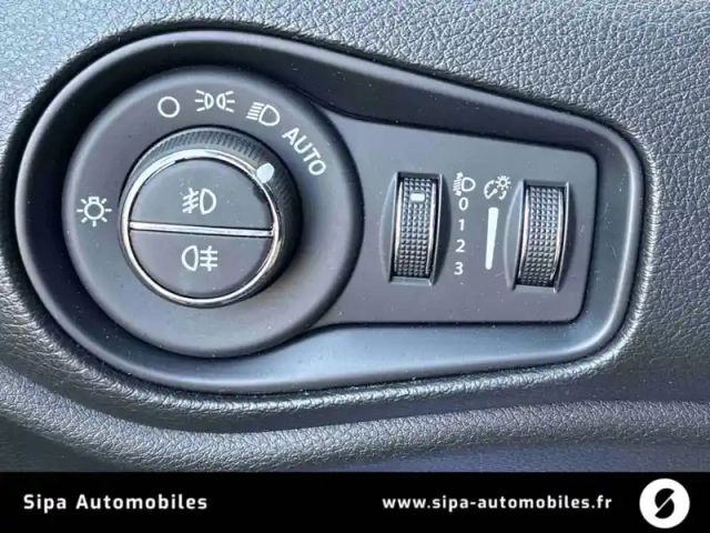 Jeep Renegade 1.3 turbo t4 240 ch phev at6 4xe eawd — photo 23