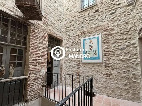 Maison 8 pièces 265 m²