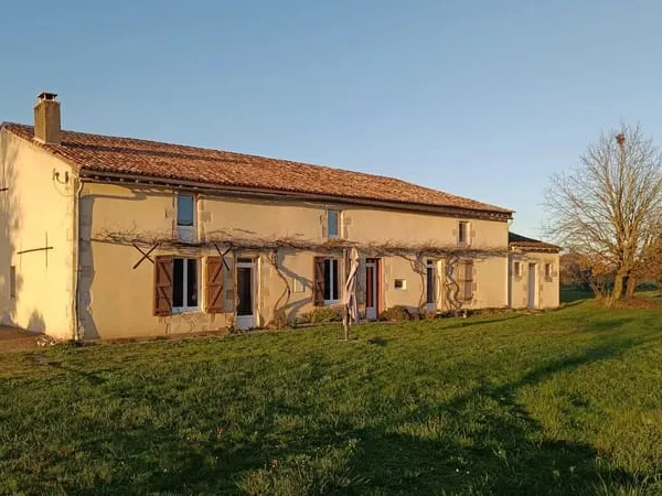MAISON EN PIERRE 364 m2 VOUILLÉ