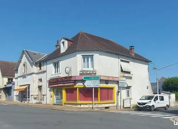 Maison🏠 avec local commercial