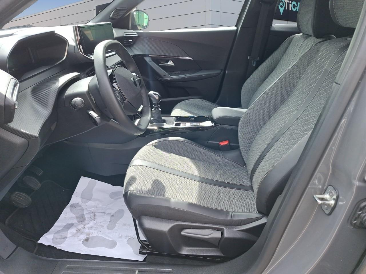 Peugeot 2008 1.2 100ch s&s allure — photo 9