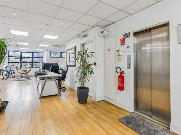Bureaux 342 m²