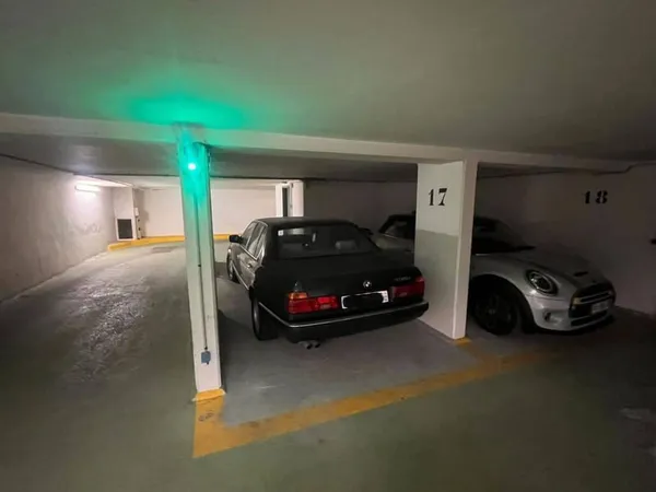 Parking 13 m²