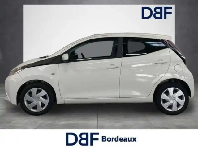 Toyota Aygo 1.0 vvt-i x-wave 3 — photo 2