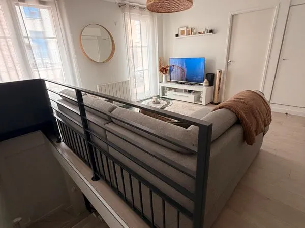 À LOUER - 2 PIÈCES MEUBLÉ EN SOUPLEX - ADAMVILLE - 60 m²