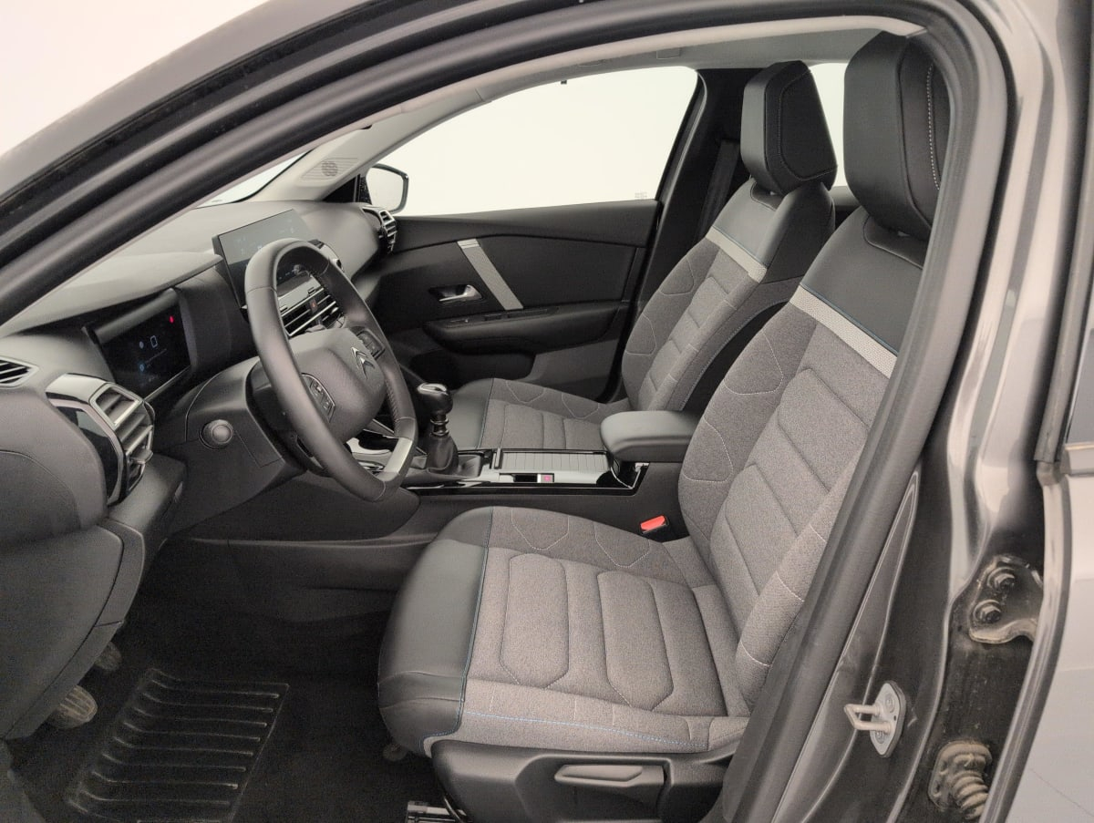 Citroën C4 — photo 13