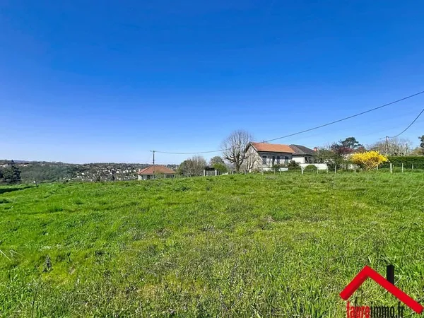 TERRAIN SUR BRIVE LA GAILLARDE