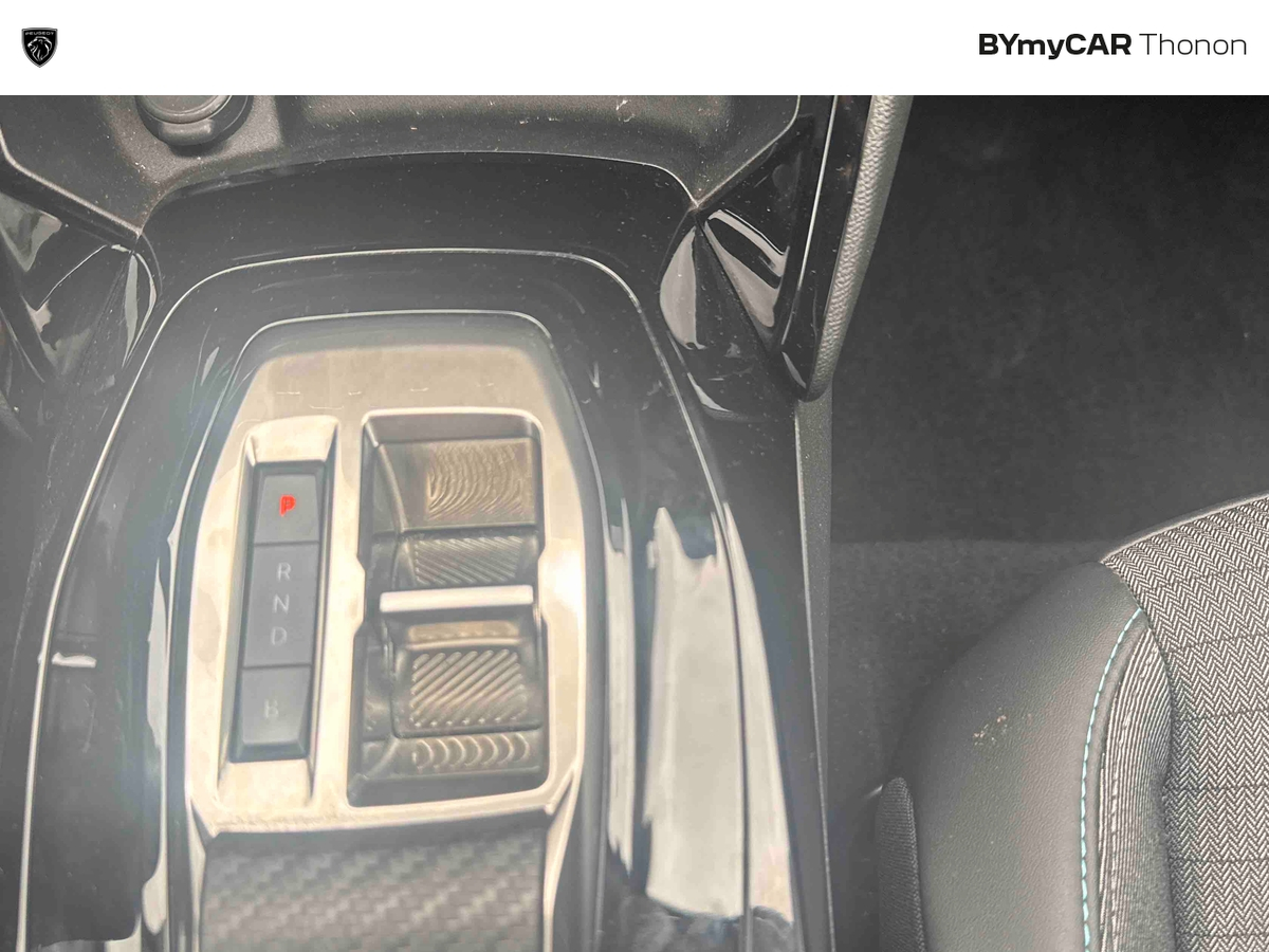 Peugeot 2008 Electrique 136 ch — photo 19