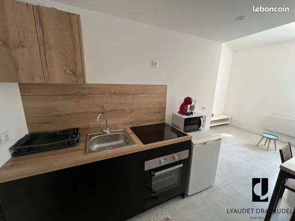 Studio 1 pièce 23 m²