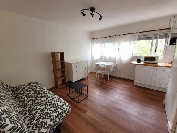 Loue appartement 20m² joli studio meublé étudiant à louer