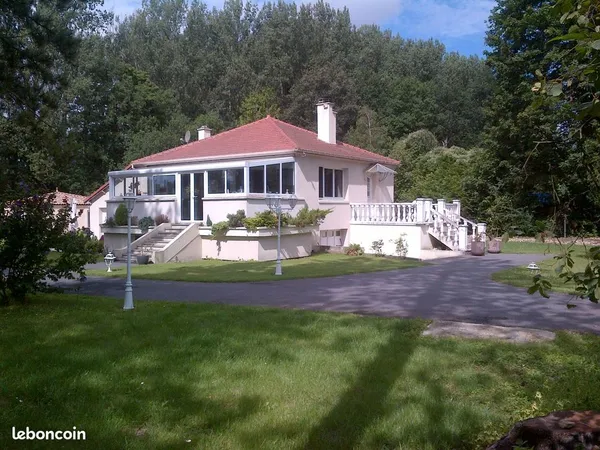 Location maison le lys