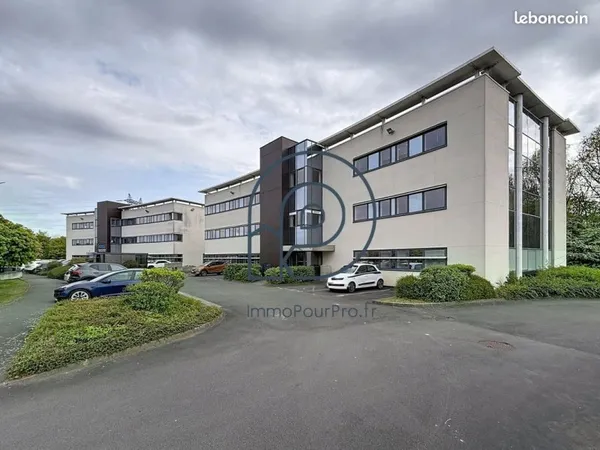 Bureaux 132 m² Wasquehal