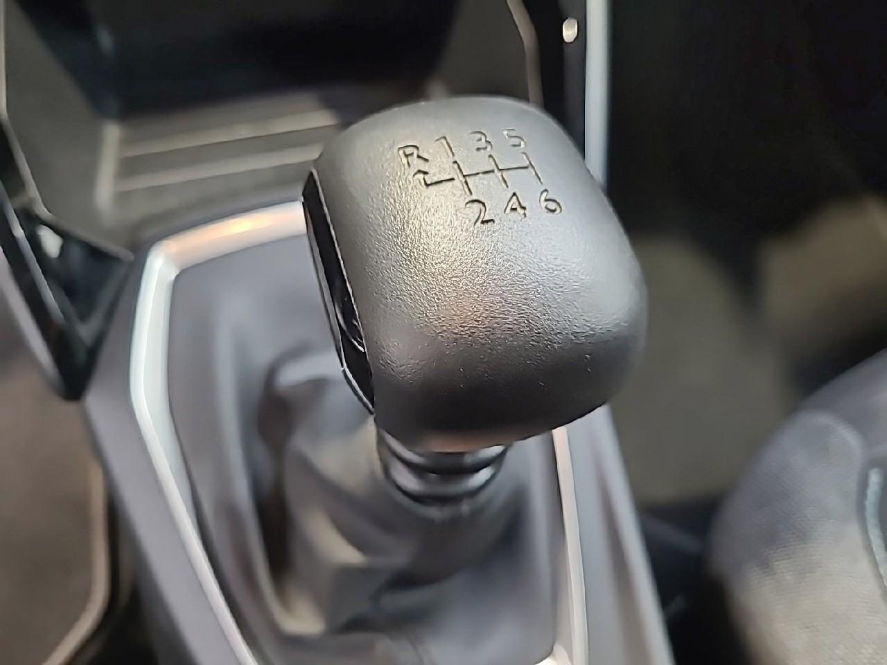 Peugeot 208 puretech 100 s&s bvm6 style — photo 19