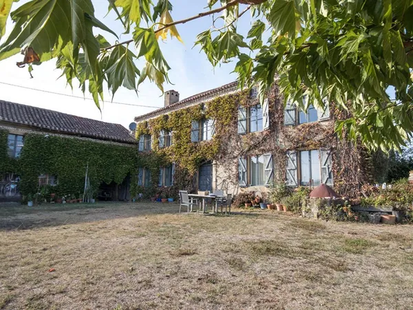 Maison de maître secteur Riscle 8 pièce(s) 300 m2
