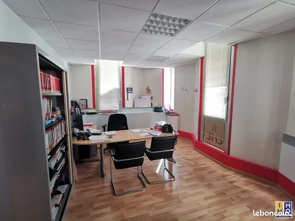 Bureaux 171 m² Bourges