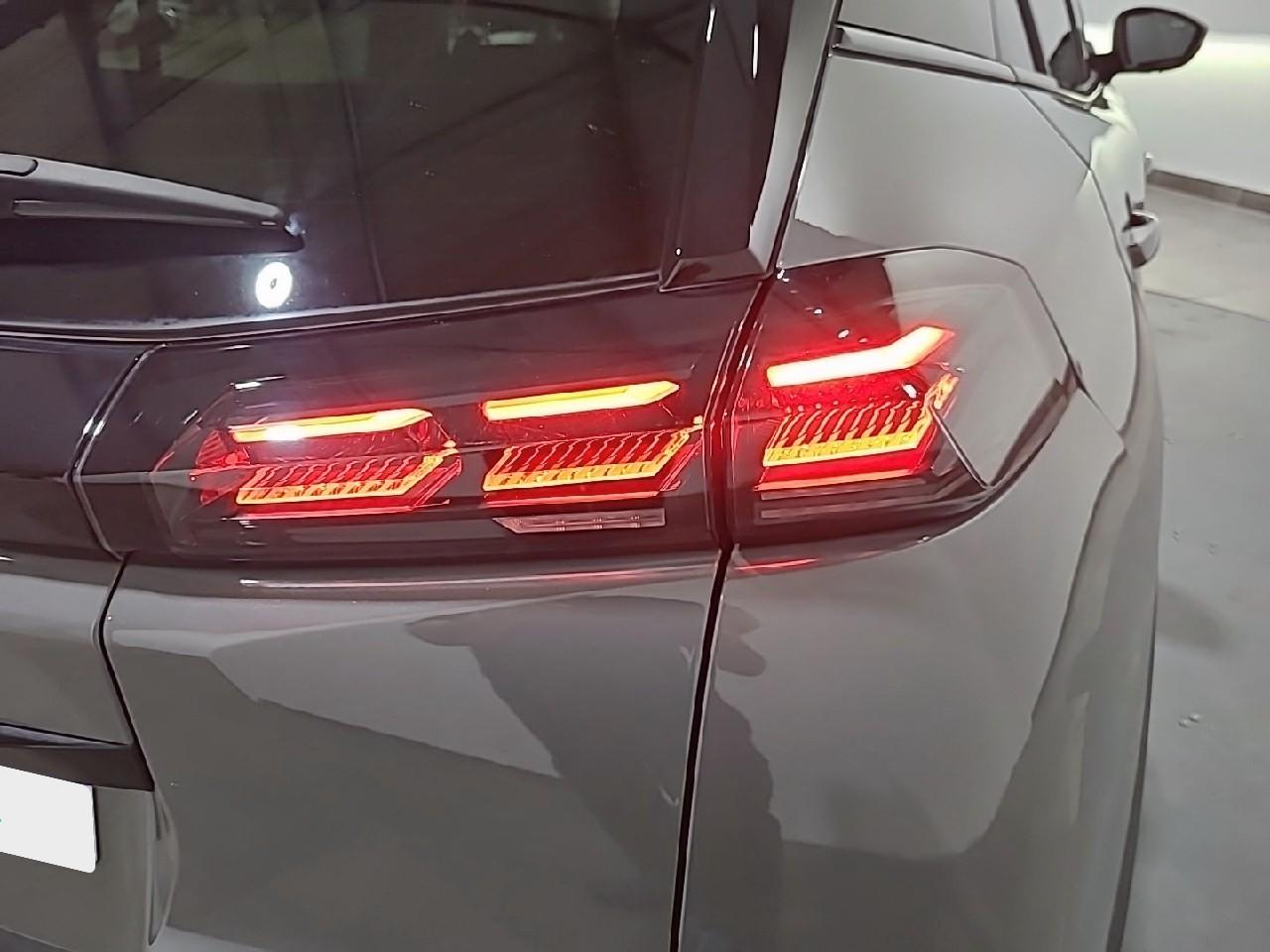 Peugeot 2008 puretech 130 s&s eat8 gt — photo 26
