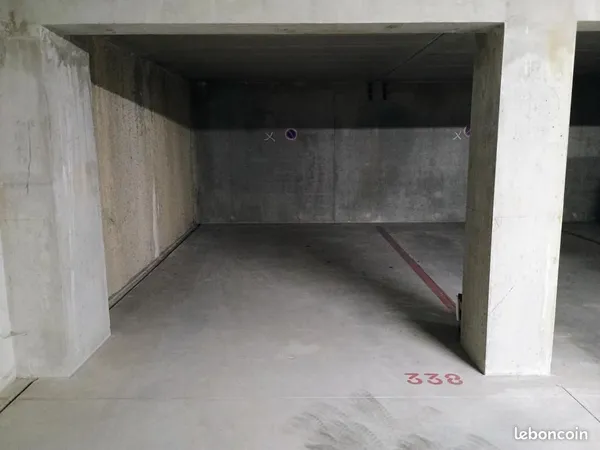 Parking 15 m² Saint Genis Pouilly