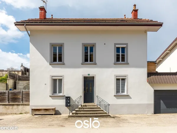 Maison 12 pièces 368 m²