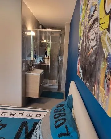 Chambre avec salle de bain personnel
