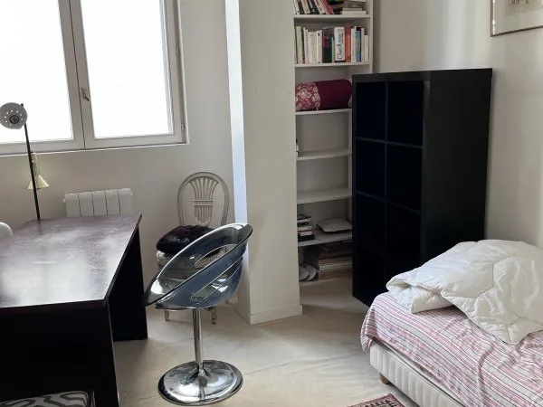 Loue chambre en colocation dans appartement