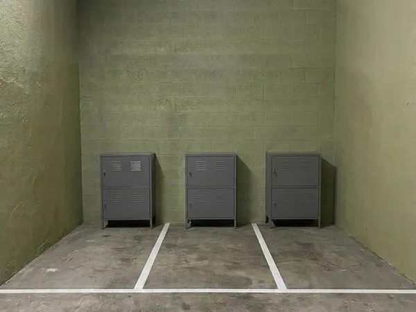 Location garage moto deux roues scooters voiture sans permis vélo vélo cargo électrique électricité 