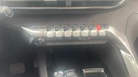 Peugeot 3008 HYBRID 225ch Allure Pack e-EAT8 — photo 26