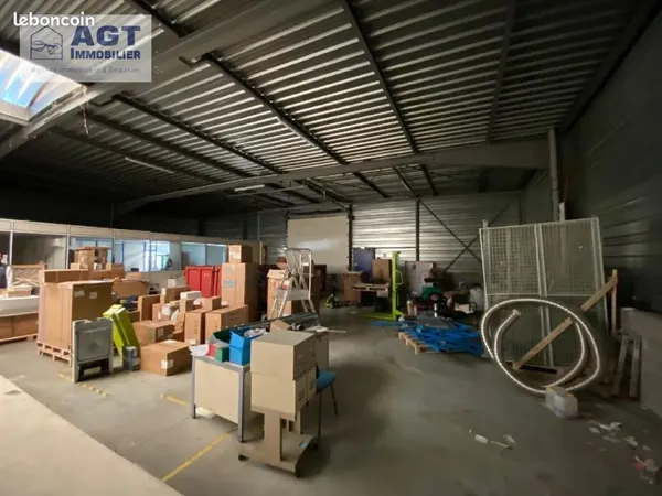 Local commercial 300 m²