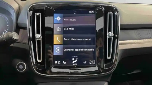 Volvo Xc40 t4 recharge 129+82 ch dct7 — photo 45