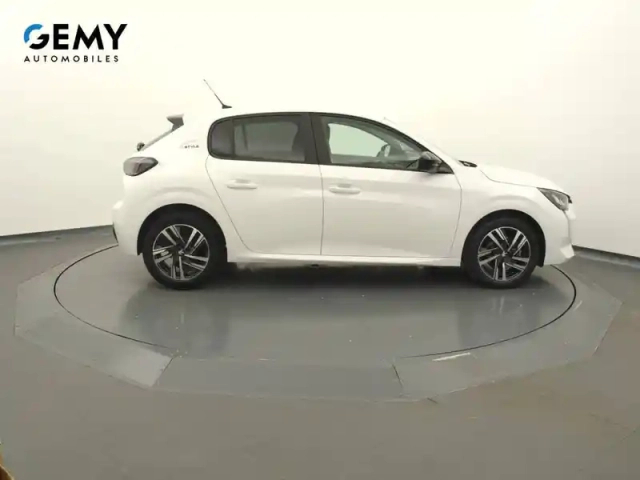 Peugeot 208 puretech 100 s&amp;s bvm6 — photo 4