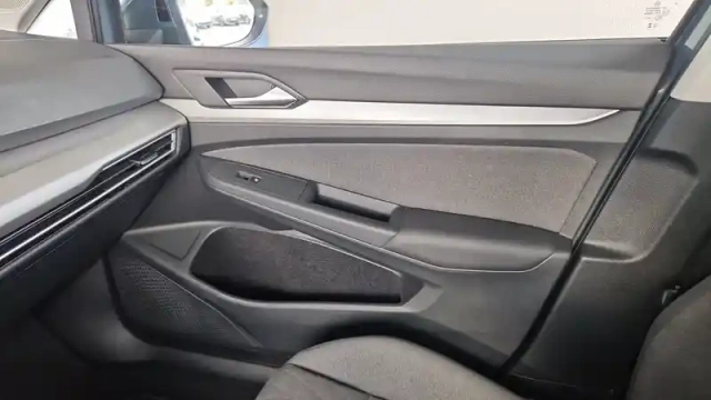 Volkswagen Golf 1.5 ehybrid 204 dsg6 — photo 28