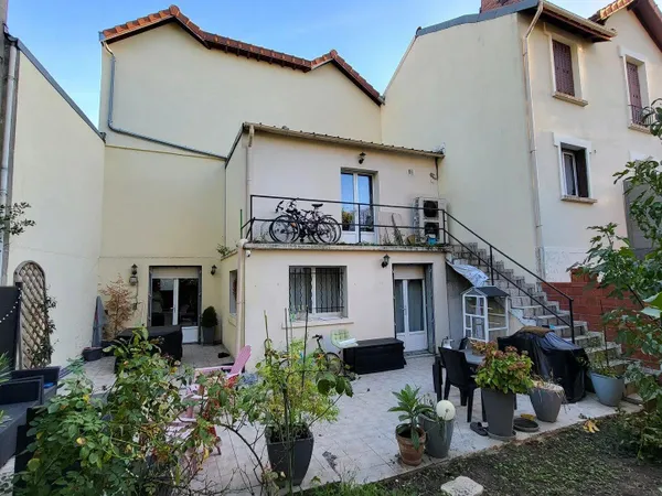 Maison - 5 pièces - 128m²
