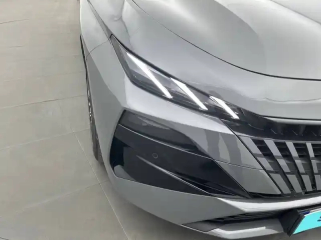 Peugeot 308 sw hybrid 145 e-dcs6 — photo 42