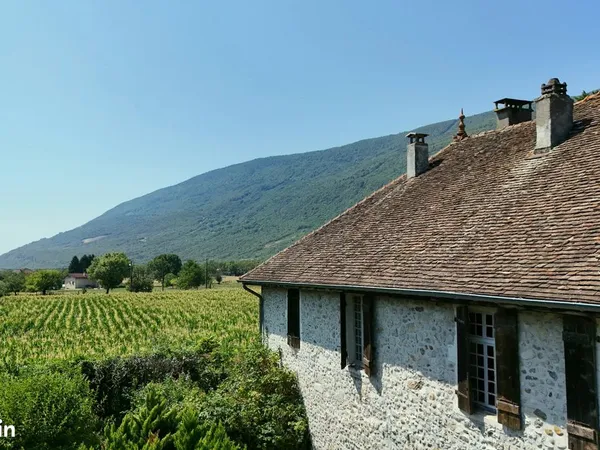 Maison 9 pièces 449 m²