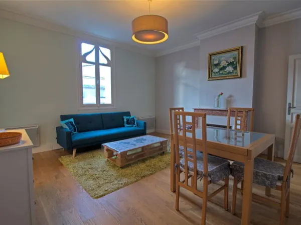 A LOUER - Agen Centre - Appartement meublé de 3 pièces principales