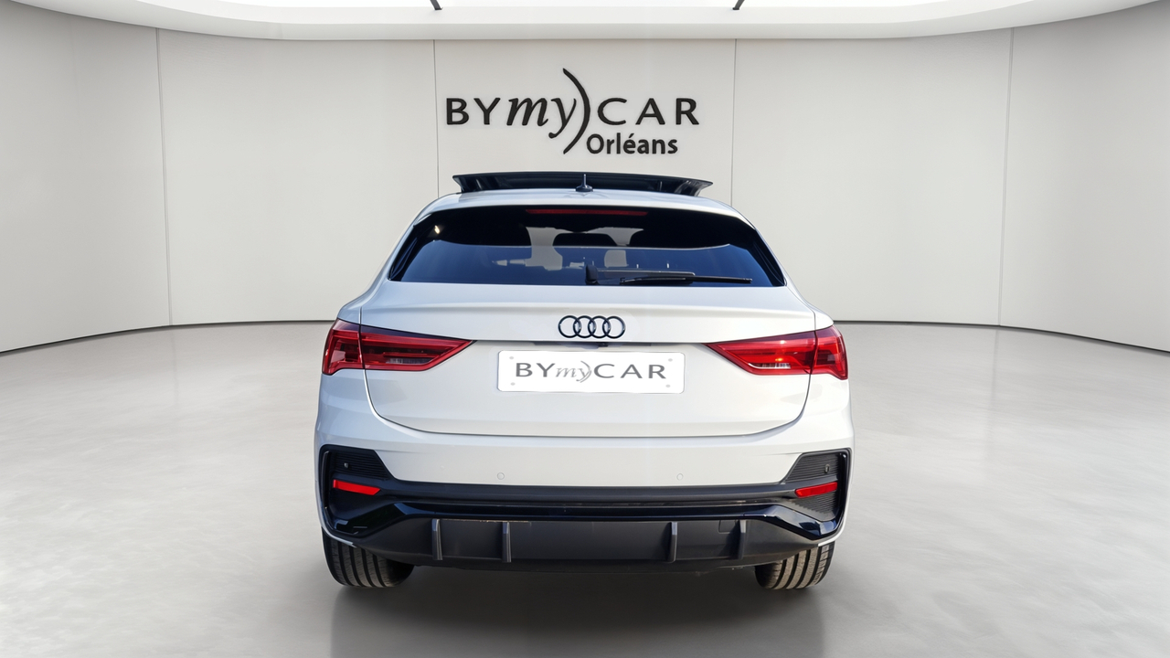 Audi Q3 Sportback 35 TFSI 150 ch S tronic 7 — photo 4