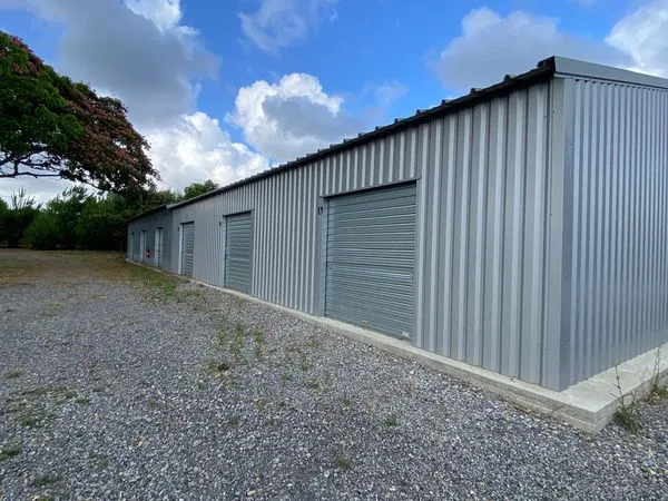 Location boxes de stockage Messanges dès 45,08m² - à partir de 315.56€ HT/mois pour 7 du m² à 12min 