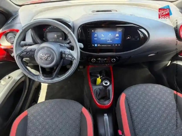 Toyota Aygo X 1.0 vvt-i 72ch design my24 — photo 15