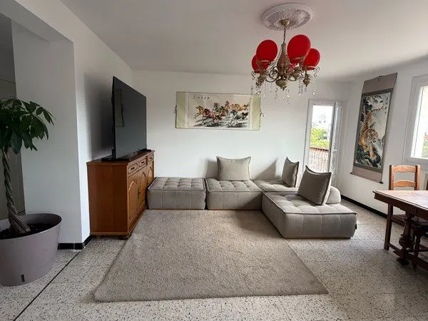 Appartement 83m2 T4 avec balcon et parking sécurisé