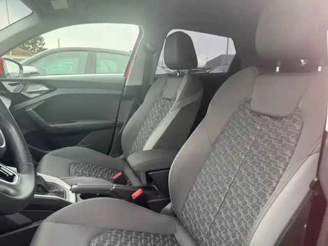 Audi A1 sportback 25 tfsi 95 ch s tronic 7 — photo 22